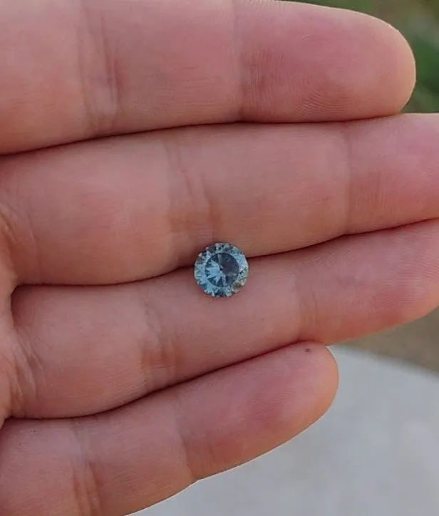 2.06ct ROUND LIGHT BLUE TO MEDIUM TEAL COLOR CHANGE MONTANA SAPPHIRE