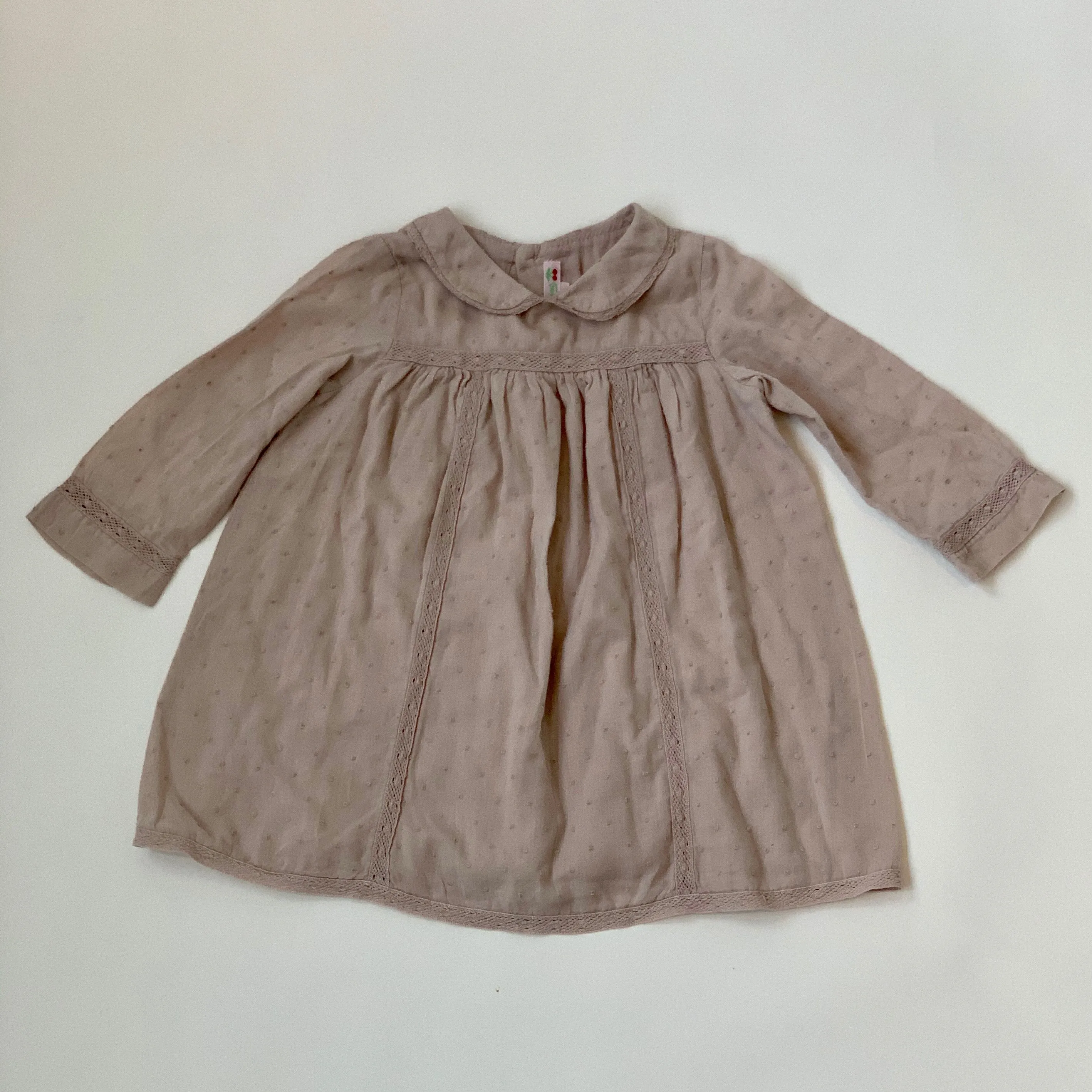 Bonpoint Taupe Swiss Dot Dress With Lace Trim: 18 Months