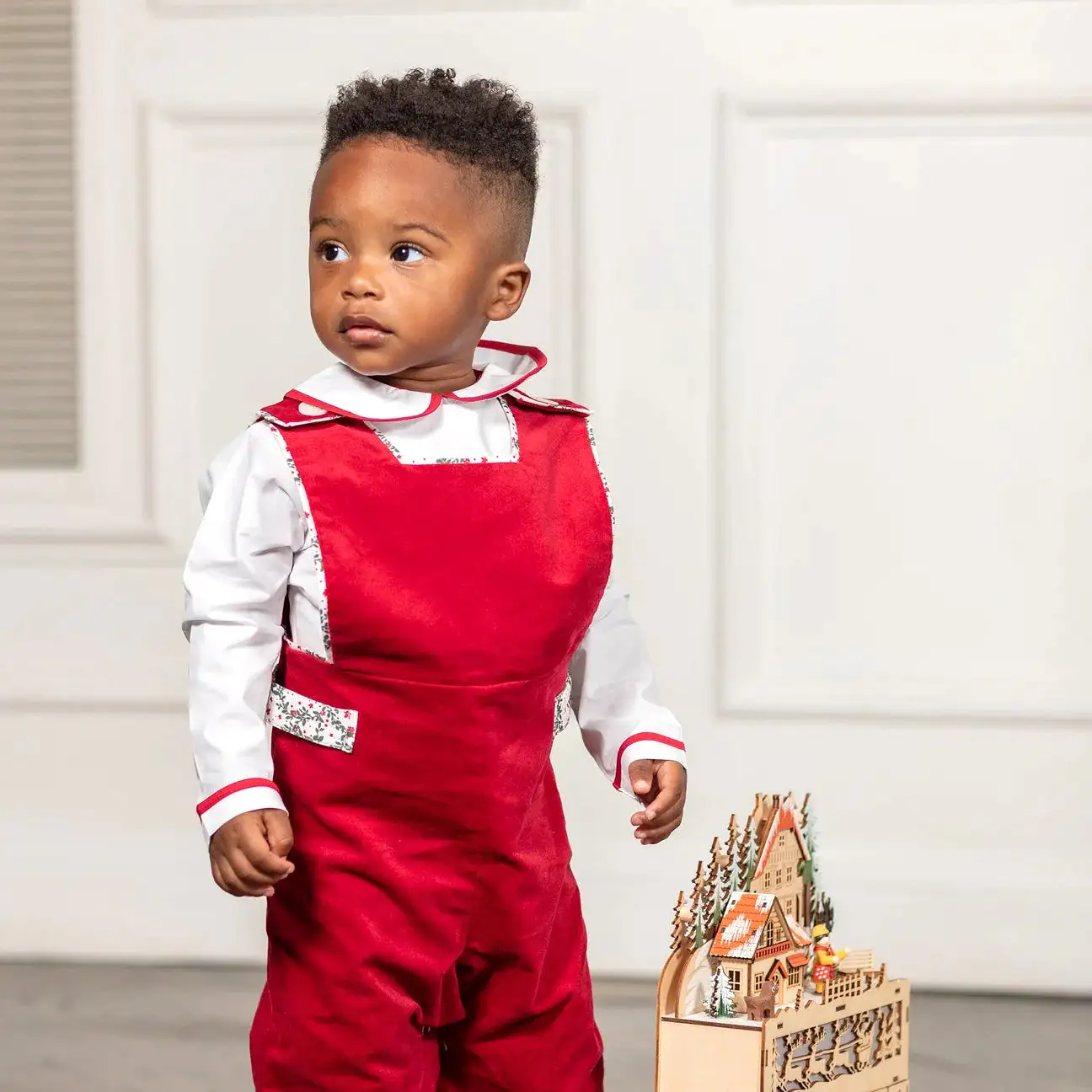 Henry Duvall - Long Sleeve Henry Peter in White with Oxford Red Trim LAST ONE 0-6m