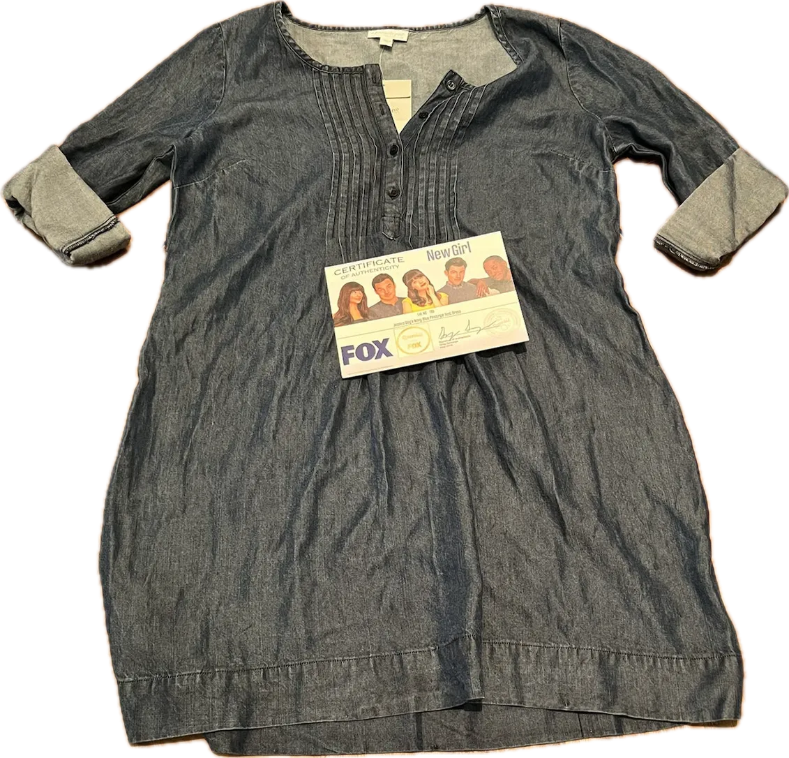 NEW GIRL: Jess' pea in the pod Denim Dress (S)